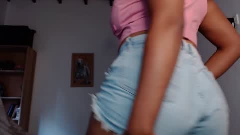 Sheila Makano online show from December 6, 10:30 pm