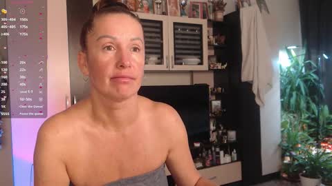 Sheila GMT 2 Tuesday Wednesday Friday Saturday Sunday- 8  5  online show from November 3, 5:09 am