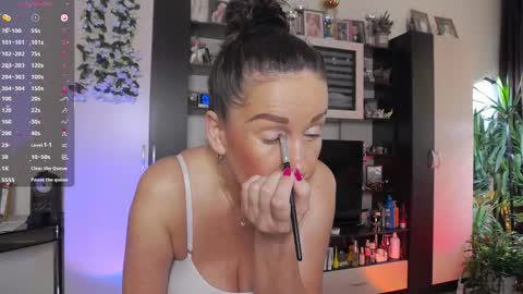 Sheila GMT 2 Tuesday Wednesday Friday Saturday Sunday- 8  5  online show from March 11, 5:35 am