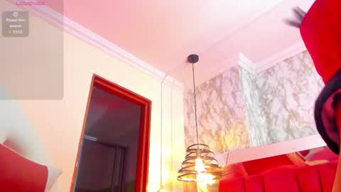 Snapshot of sheilly_brown chatting on November 25, 7:14 pm sheilly_brown online show from November 25, 7:14 pm