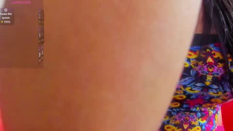 Snapshot of sheilly_brown chatting on November 30, 6:34 pm sheilly_brown online show from November 30, 6:34 pm