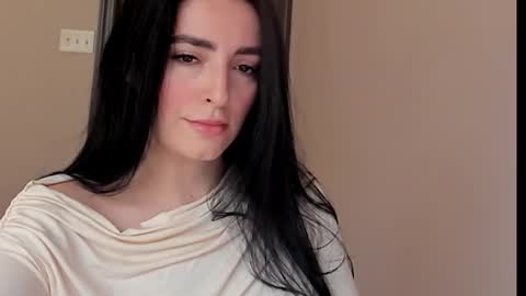 sheisallthat online show from November 11, 9:15 pm