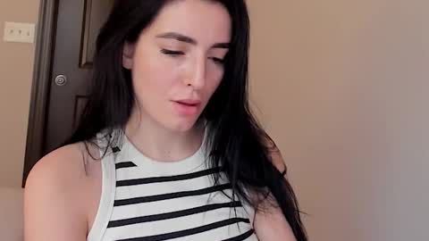 sheisallthat online show from November 19, 9:37 pm