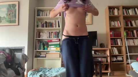 shekitty online show from February 2, 11:20 am