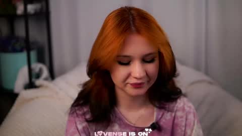 Lina online show from April 19, 2:05 pm