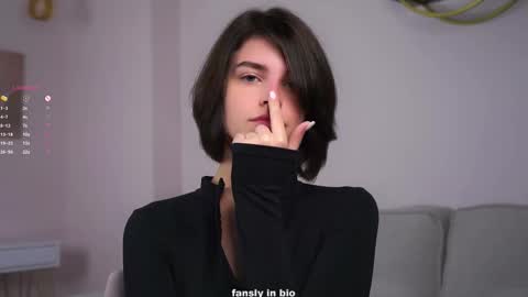 Snapshot of shelleyharn chatting on November 15, 1:14 am Alex online show from November 15, 1:14 am