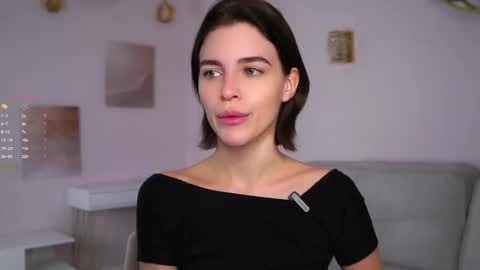 Snapshot of shelleyharn chatting on December 1, 1:10 am Alex online show from December 1, 1:10 am