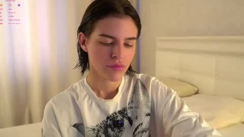 Alex online show from May 21, 1:12 am