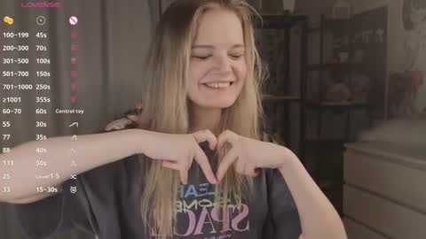 shellyboom online show from April 21, 7:06 pm