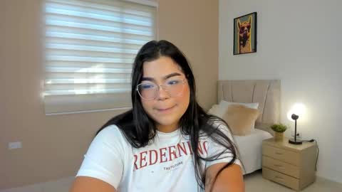 shelsy online show from February 19, 12:45 pm