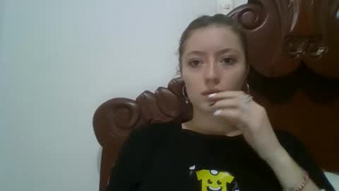 shelsyzevee_ online show from December 5, 1:47 am