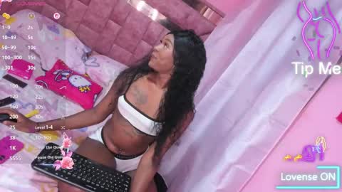 shenielxxx online show from May 20, 5:57 am