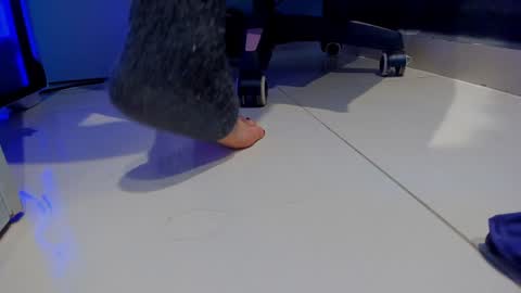 .. Sherilk .. online show from January 9, 1:45 pm