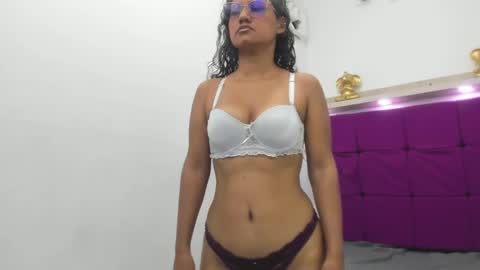 sheryn_brown1 online show from September 30, 11:48 am