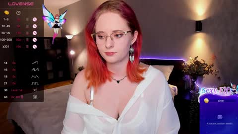 Snapshot of sheslinki chatting on December 2, 12:07 pm Hello guys my name is Aemilia online show from December 2, 12:07 pm