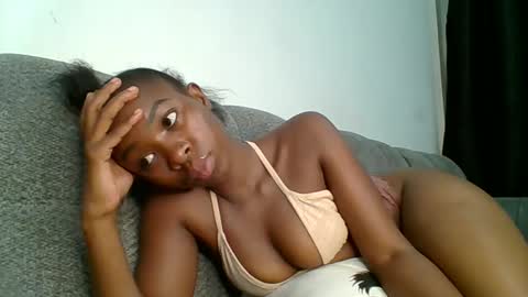 Snapshot of shi_assy chatting on April 17, 6:55 pm shi assy online show from April 17, 6:55 pm