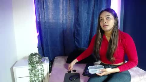 Snapshot of shiara_blake chatting on September 23, 2:09 pm Melissa online show from September 23, 2:09 pm