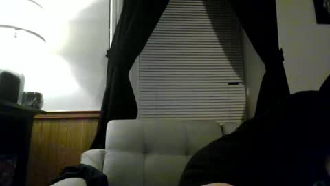 Snapshot of shifty885 chatting on January 3, 12:22 am shifty885 online show from January 3, 12:22 am