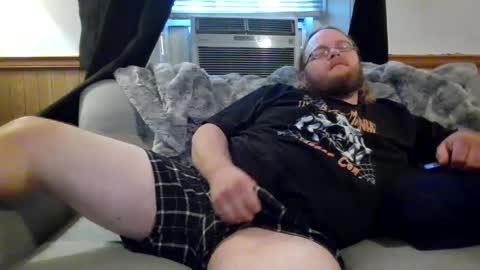 Snapshot of shifty885 chatting on September 25, 10:46 pm shifty885 online show from September 25, 10:46 pm