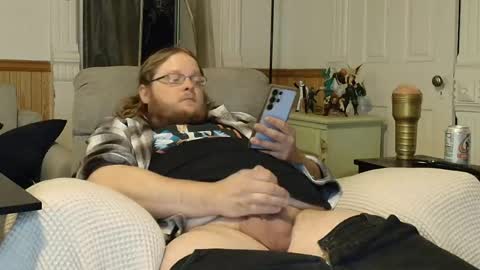 Snapshot of shifty885 chatting on May 15, 2:51 am shifty885 online show from May 15, 2:51 am