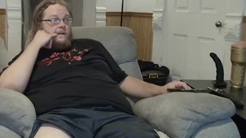 Snapshot of shifty885 chatting on July 3, 1:23 am shifty885 online show from July 3, 1:23 am