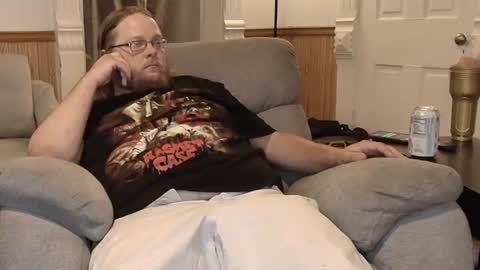 Snapshot of shifty885 chatting on July 5, 3:23 am shifty885 online show from July 5, 3:23 am