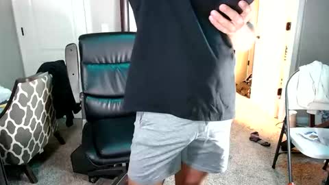 shimmyloe online show from January 12, 4:07 am