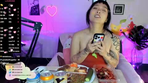 Snapshot of shinae_cocobae96 chatting on April 23, 2:46 am coco bae 96 shin ae online show from April 23, 2:46 am