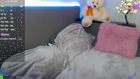 Snapshot of shinelikea_diamond chatting on January 17, 6:02 pm Alexis online show from January 17, 6:02 pm