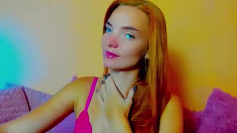 Snapshot of shinelikea_diamond chatting on October 4, 6:06 pm Alexis online show from October 4, 6:06 pm
