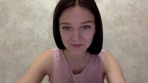 Snapshot of shining_pearl chatting on May 6, 7:41 pm Jesica online show from May 6, 7:41 pm