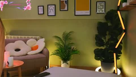 shininglexi online show from May 7, 8:09 am