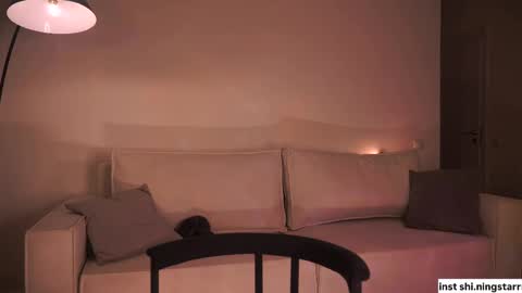 Snapshot of shiningstarrr chatting on February 15, 12:48 am Nika online show from February 15, 12:48 am