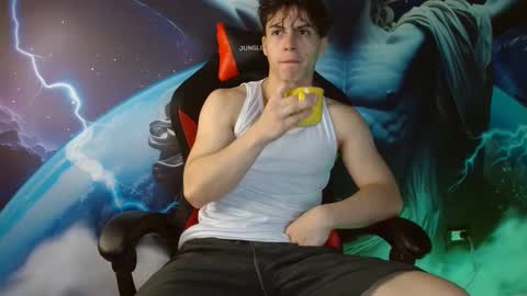 Snapshot of shinobi_grey chatting on December 9, 2:39 pm  .. shinobi .. online show from December 9, 2:39 pm