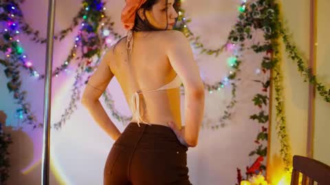 Snapshot of shiny_jail chatting on February 20, 9:31 pm JennyMira   THANK YOU FOR 77 777  online show from February 20, 9:31 pm