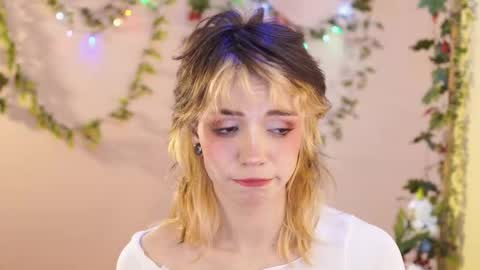 Snapshot of shiny_jail chatting on October 3, 7:11 pm JennyMira   THANK YOU FOR 77 777  online show from October 3, 7:11 pm