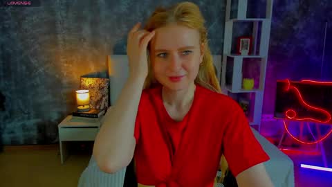 Lisa online show from April 23, 1:40 am