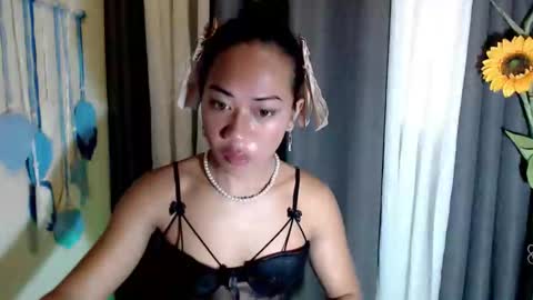 shira_cutttiebigcock online show from April 20, 12:46 am