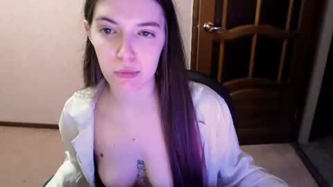 shiraha___rafieru online show from April 21, 10:56 pm