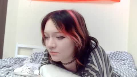 Snapshot of shirleyboulet chatting on February 11, 5:07 pm Luna online show from February 11, 5:07 pm