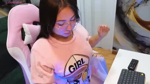 Snapshot of shizuka_wet chatting on December 5, 3:15 am Shizuka online show from December 5, 3:15 am