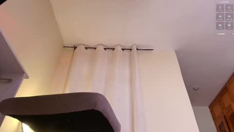 Snapshot of shkendall chatting on September 27, 1:49 pm  kendal  online show from September 27, 1:49 pm