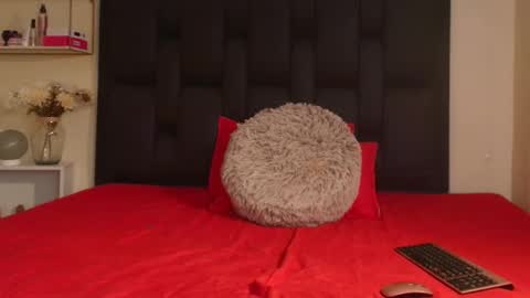  kendal  online show from March 11, 2:56 pm