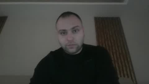 Snapshot of shmele_04 chatting on January 13, 10:25 am shmele_04 online show from January 13, 10:25 am