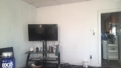 Snapshot of shockingtitz chatting on March 24, 8:58 pm spanish princess online show from March 24, 8:58 pm