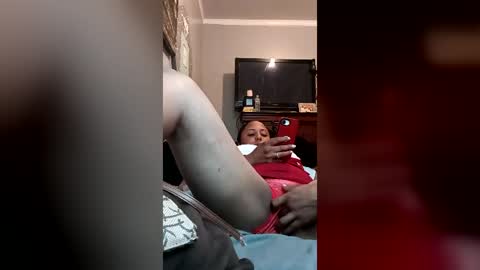 Snapshot of shockingtitz chatting on July 13, 7:27 pm spanish princess online show from July 13, 7:27 pm