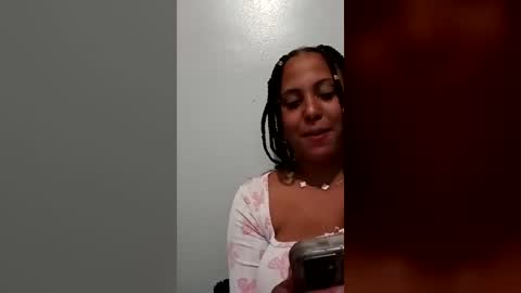 Snapshot of shockingtitz chatting on July 21, 9:17 pm spanish princess online show from July 21, 9:17 pm