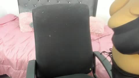 Snapshot of shofia_beltran chatting on July 1, 7:35 pm Shofia Beltran online show from July 1, 7:35 pm