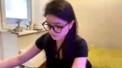 Marie online show from June 4, 2:34 pm