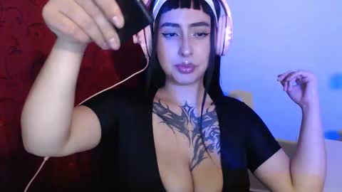 Snapshot of shopie_hank chatting on December 15, 4:39 am Shopie Hank online show from December 15, 4:39 am